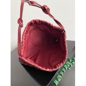 Bottega Venetta dustbag 33x23cm Bags