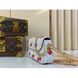 LV x TM Wallet On Chain Ivy M14239 23.5x12x4.3cm Accesories
