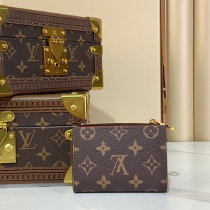 Lv Lisa wallet m13420 11.5x1.5x9cm  Accesories