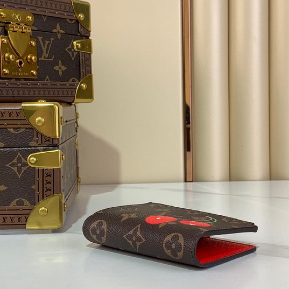 Lv Lisa wallet m13420 11.5x1.5x9cm  Accesories