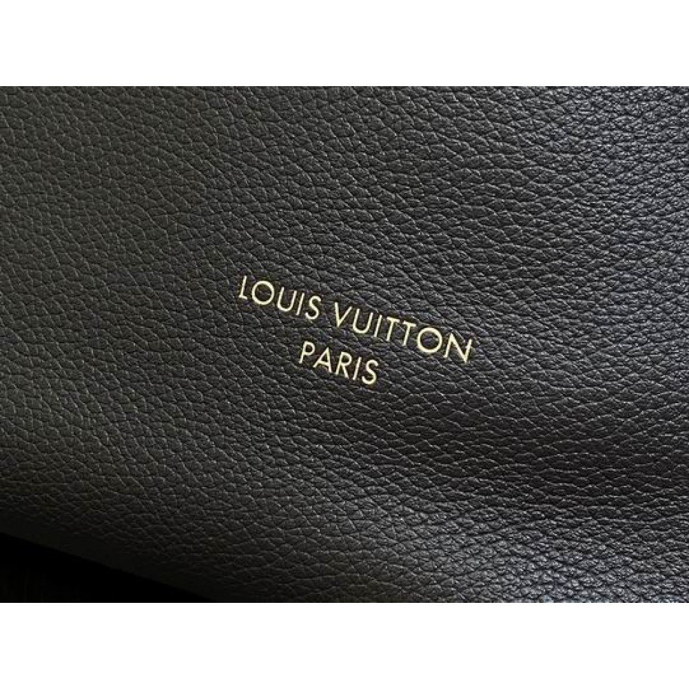 Lv Low Key Hobo M24856 31x35x18cm Bags