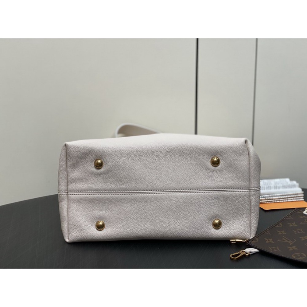 Lv Low Key Hobo M24856 31x35x18cm Bags