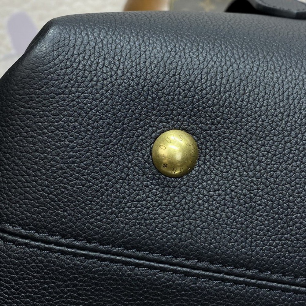 Lv Low Key Cabas MM M25342 47x30x14CM Bags