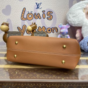 Lv Low Key Cabas MM M25342 47x30x14CM Bags