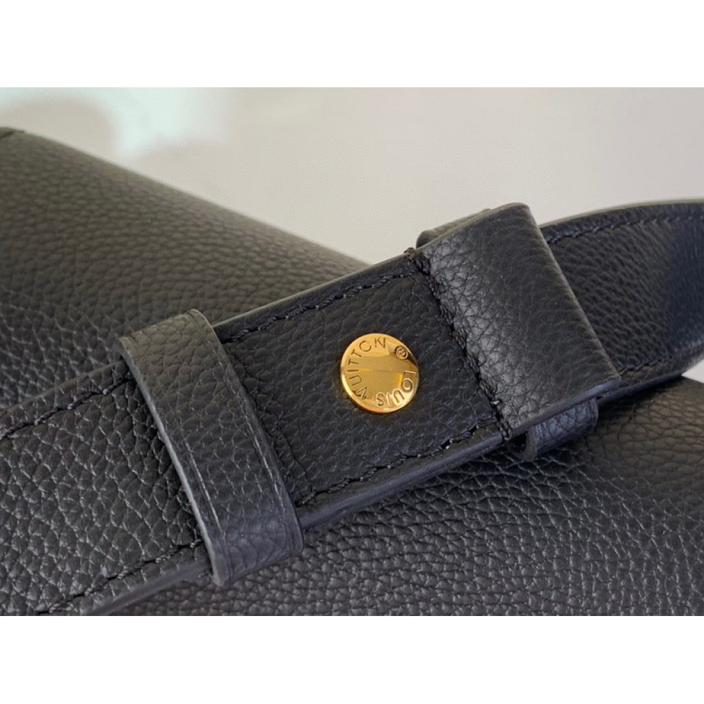 Lv Low Key messenger M13148 30x18x12cm Bags