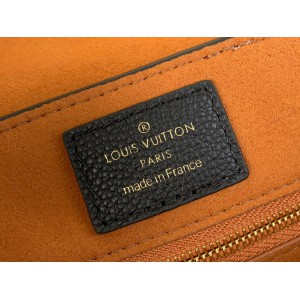 Lv Low Key messenger M13148 30x18x12cm Bags