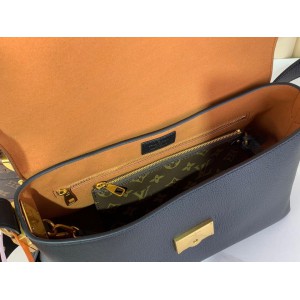 Lv Low Key messenger M13148 30x18x12cm Bags