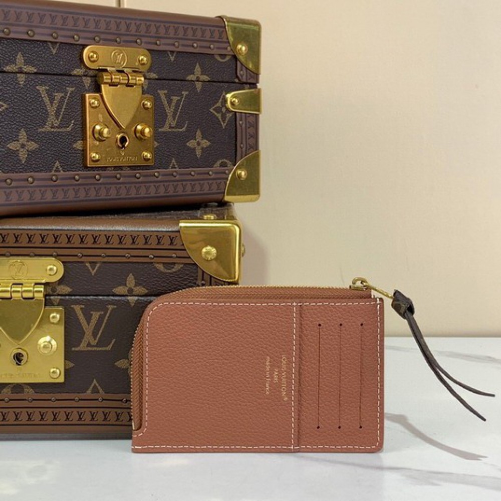 Lv Low Key wallet m14551 8.5x1x13cm Accesories
