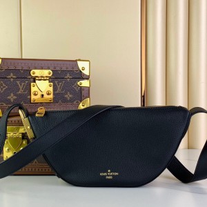 Lv Low Key bumbag M11429 28x13x5.5cm Bags