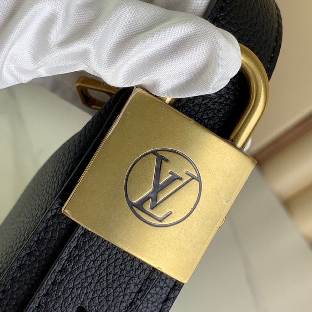 Lv Low Key bumbag M11429 28x13x5.5cm Bags