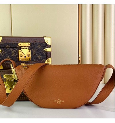 Lv Low Key bumbag M11429 28x13x5.5cm