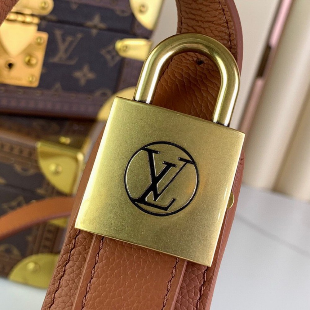 Lv Low Key bumbag M11429 28x13x5.5cm Bags