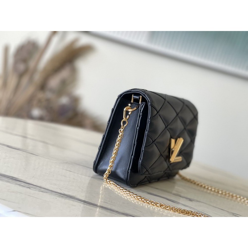 Lv Twist M13139 20x12x5cm Bags