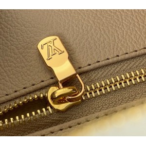 Lv Cosmétique M13743 27x18x9cm  Bags