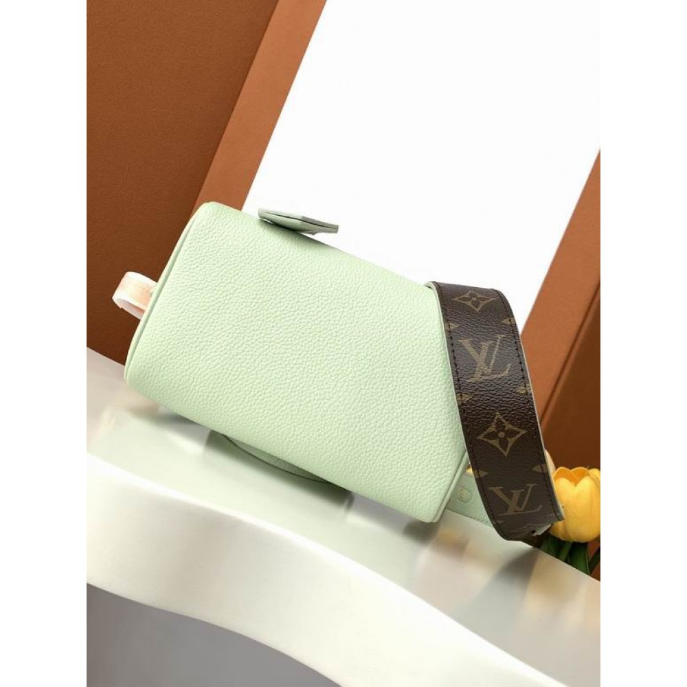 Lv Speedy 18 Ban M24606 18x12x10cm Bags