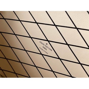 Lv Boite Chapeau M43514 17.5x16.5x7.5 cm  Bags