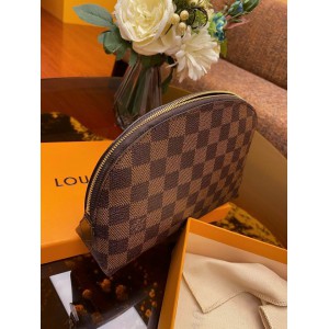 Lv Cosmétique M47353 22.5x5.5x15.5cm  Bags