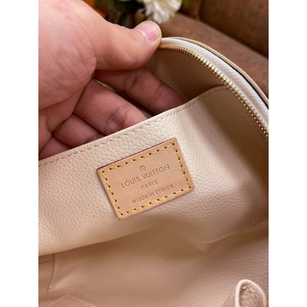 Lv Cosmétique M47353 22.5x5.5x15.5cm  Bags