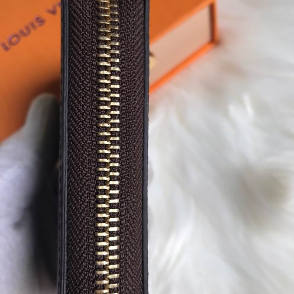 Lv zippy wallet m68663 11x8.5x2cm Accesories