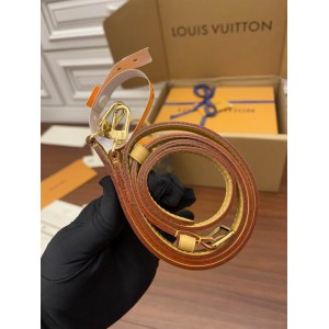 Lv Petit Sac Plat M81295 14x17x5cm Bags