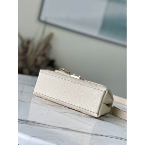 Lv Madeleine BB M45978 24x17x8.5cm Bags