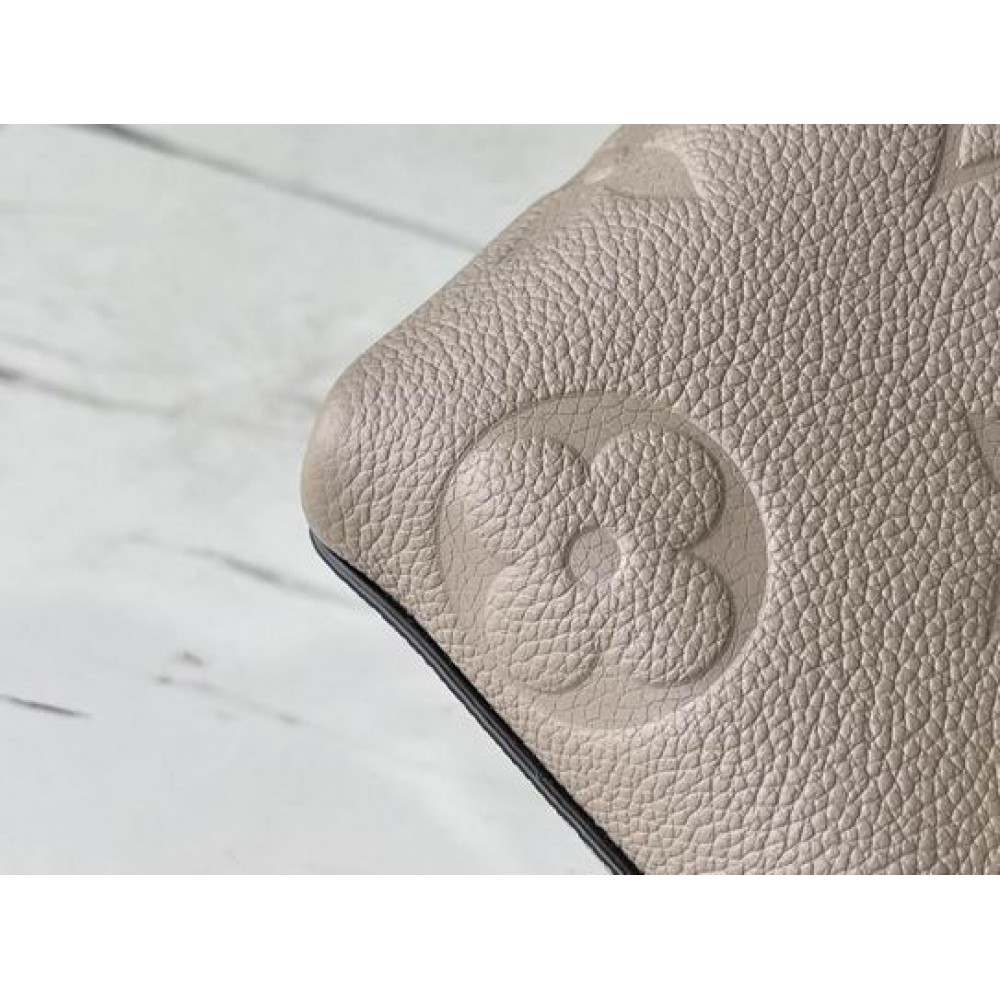 Lv Madeleine BB M45978 24x17x8.5cm Bags