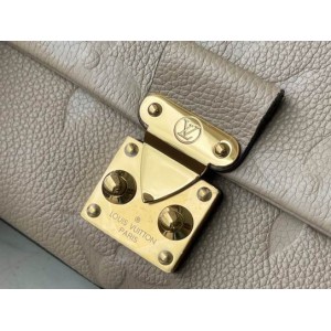 Lv Madeleine BB M45978 24x17x8.5cm Bags