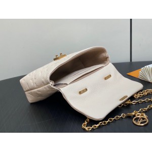 Lv Nano Madeleine M12144 12.5x6x21cm Bags