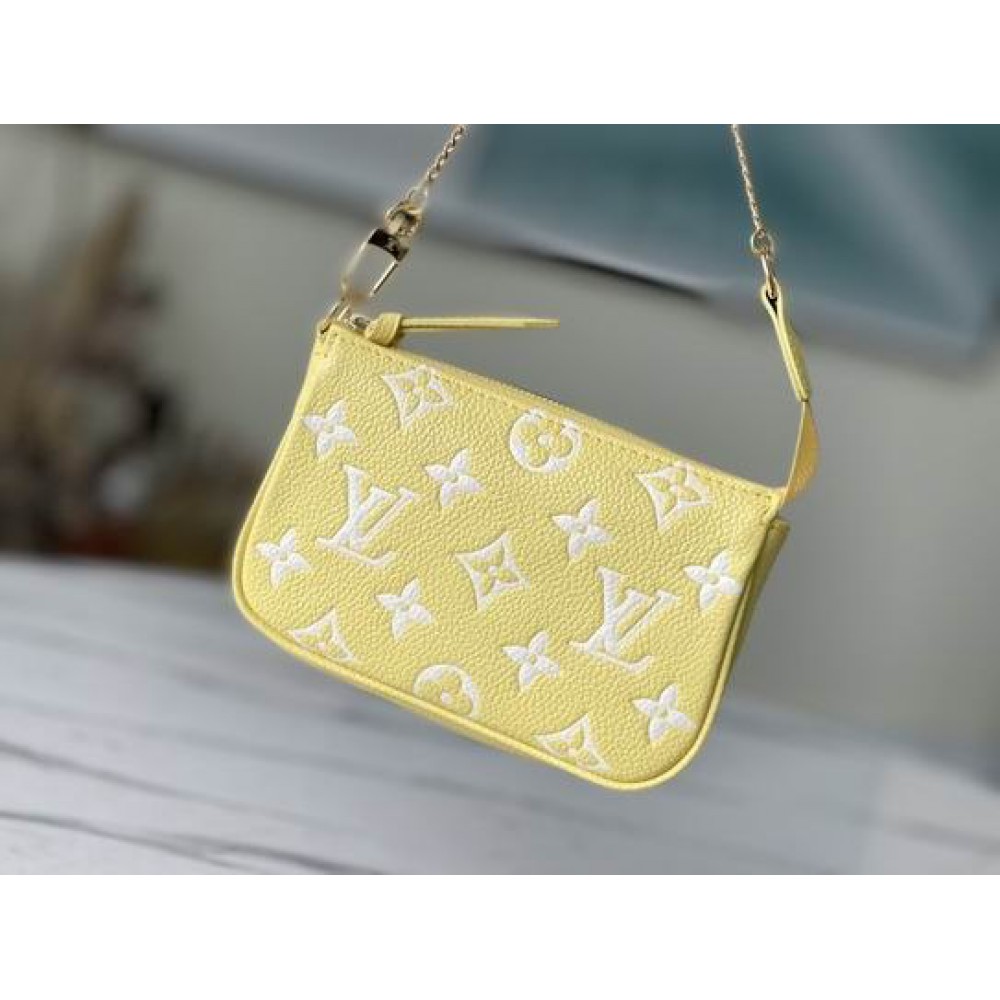 Lv Mini Pochette Accessories M46129 15.5x10.5x4cm Bags