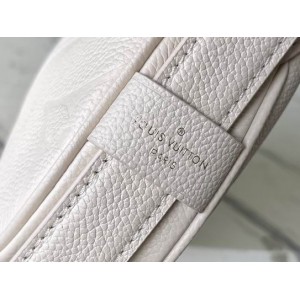 Lv mini moon M82391 20.5X11 CM white Bags