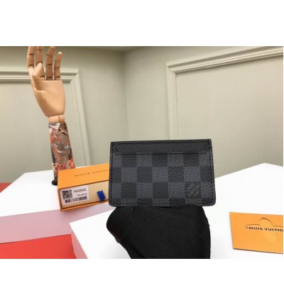 Lv Card holder M60166 11x7x0.6cm