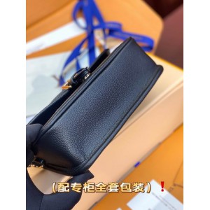 Lv Diane M13642 10.5x6x19cm Bags