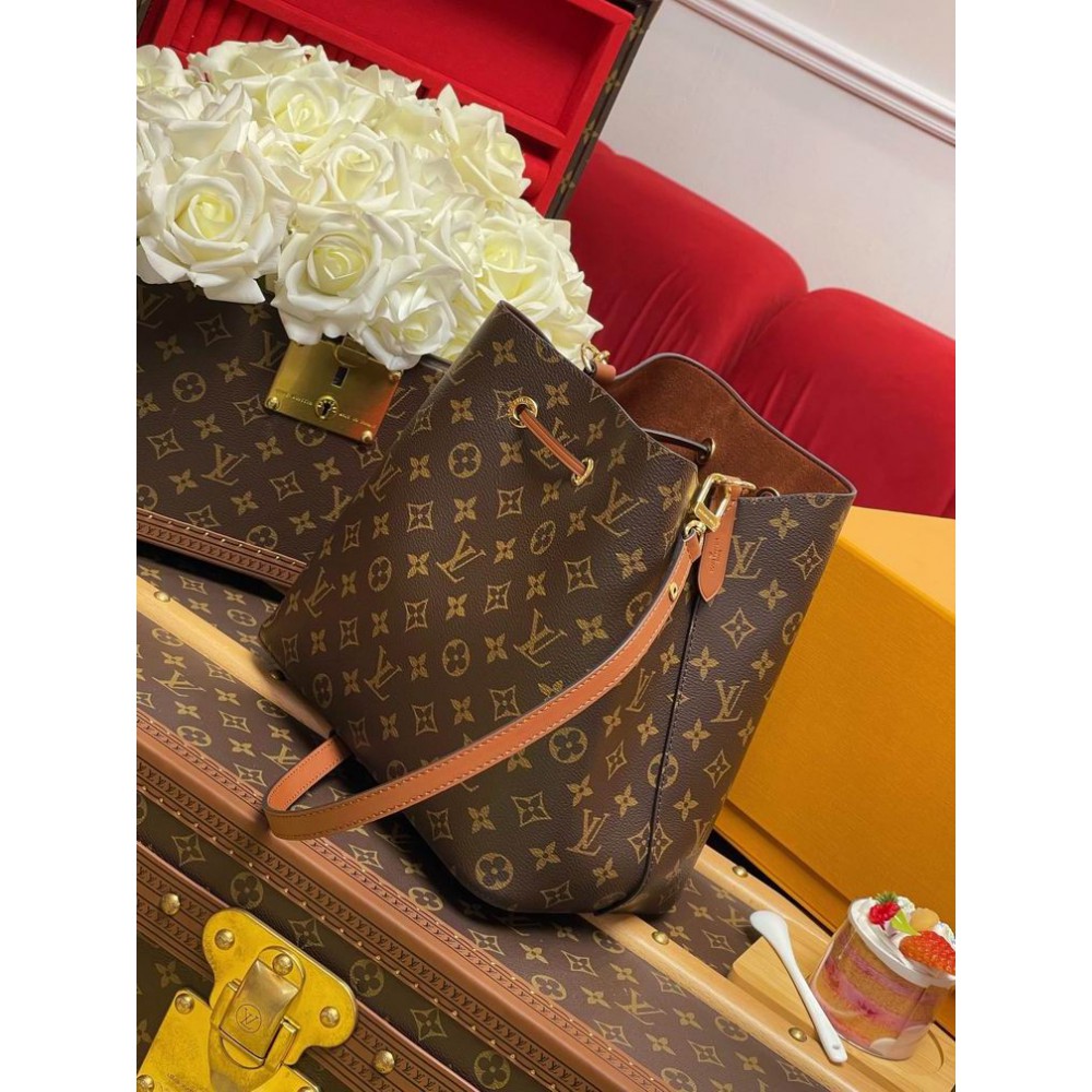 Lv NéoNoé MM M44021 26x26x17.5 cm Bags