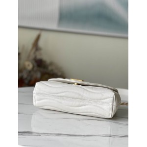 Lv New Wave Chain Bag MM M59985 24x14x9cm Bags