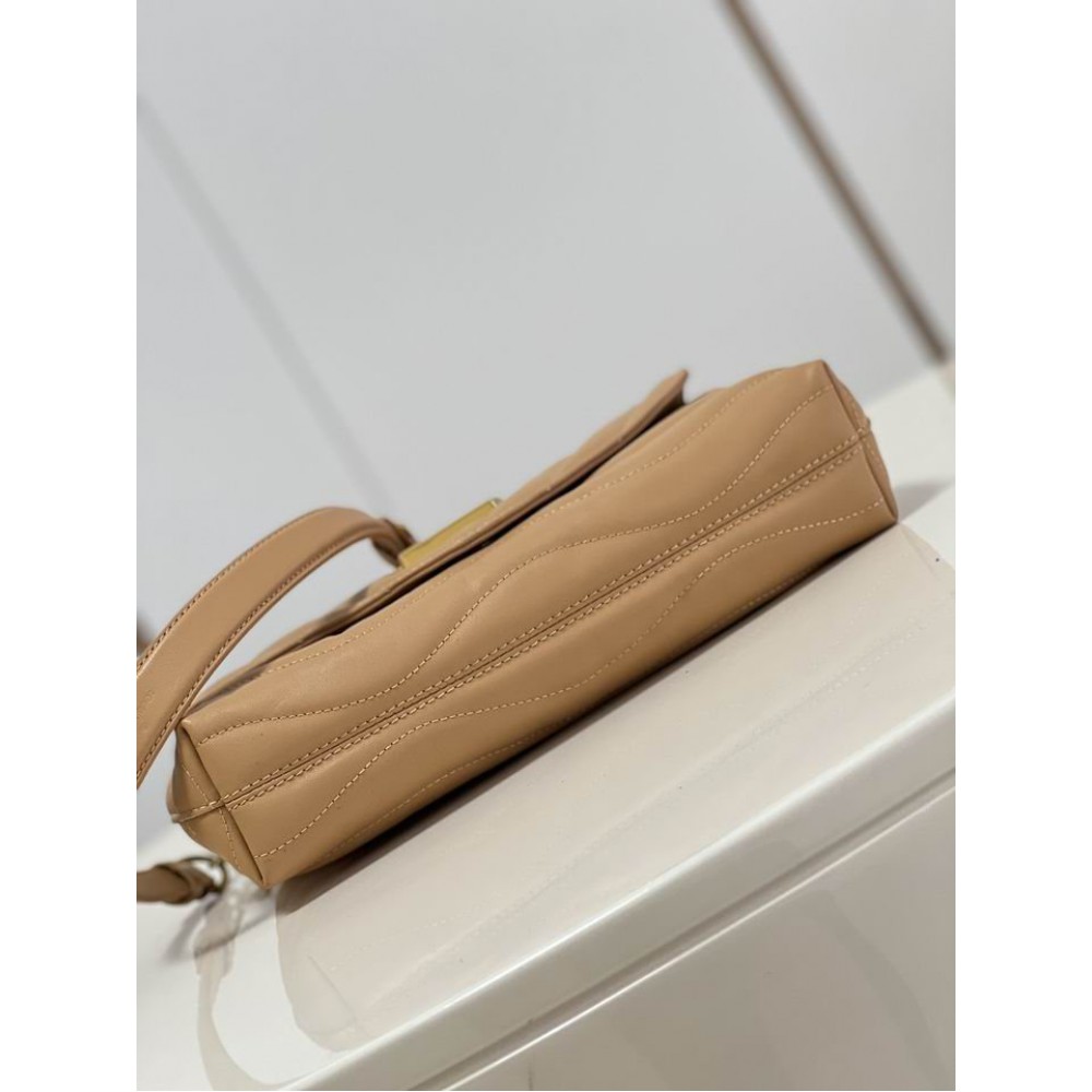 Lv New Wave Chain Bag MM M59985 24x14x9cm Bags