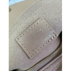 Lv New Wave Chain Bag MM M59985 24x14x9cm Bags