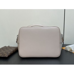 Lv Noe M24932 27x33x20cm  Bags