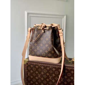 Lv Noé ΒΒ M46983 22x24x15cm Bags