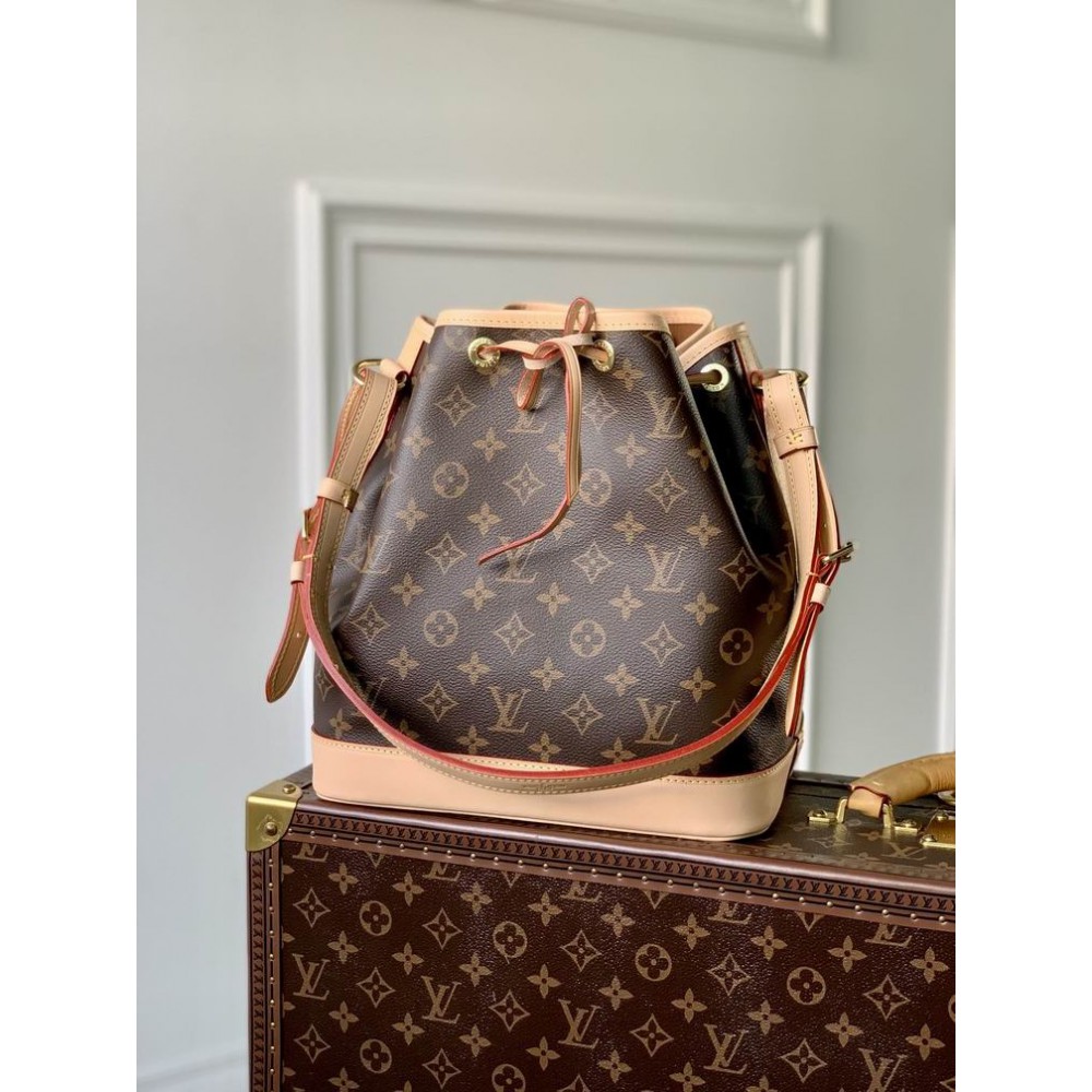Lv Noé Petit M46984 27x27x21cm  Bags