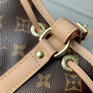Lv Noé Petit M46984 27x27x21cm  Bags