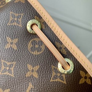 Lv Noé Petit M46984 27x27x21cm  Bags