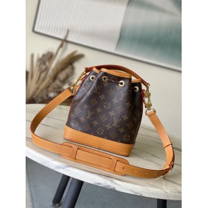 Lv Noé Cargo G69 M14017 22x24x16cm Bags