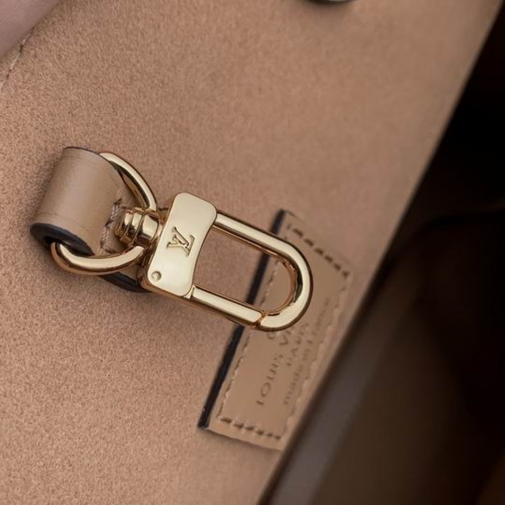 Lv OnTheGo MM 35x27x14 cm M11847 Bags