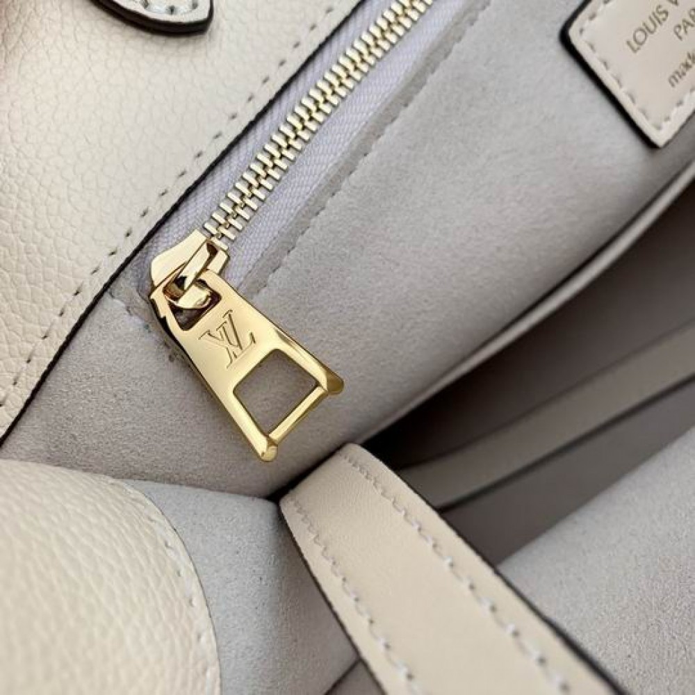 Lv OnTheGo PM M45653 25X19X11.5CM Bags