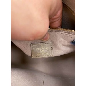 Lv OnTheGo PM M45779 25X19X11.5CM Bags
