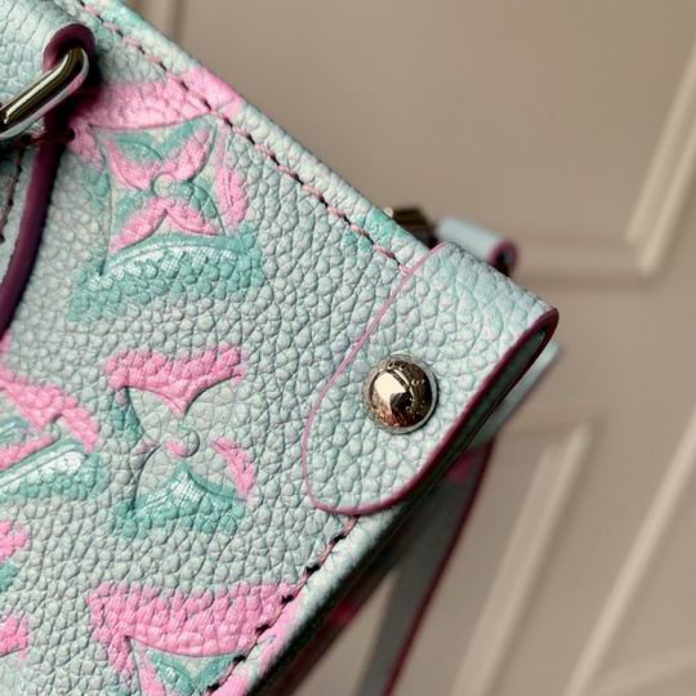 Lv OnTheGo PM M46067 25X19X11.5CM Bags