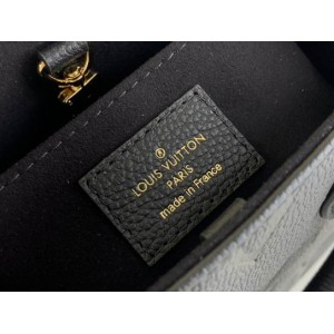 Lv OnTheGo BB M47054 18x15x8.5cm Bags