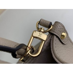 Lv OnTheGo BB M47054 18x15x8.5cm Bags