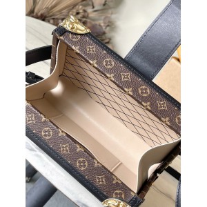 Lv Petite Malle M13738 20 x 12.5 x 6 cm Bags