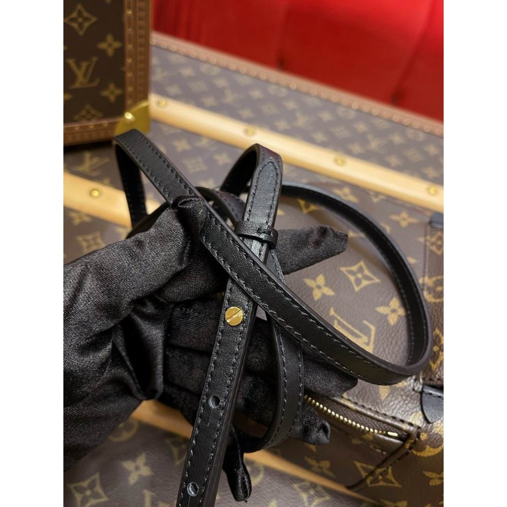 Lv Palm Springs M44873 17x22x10cm  Bags